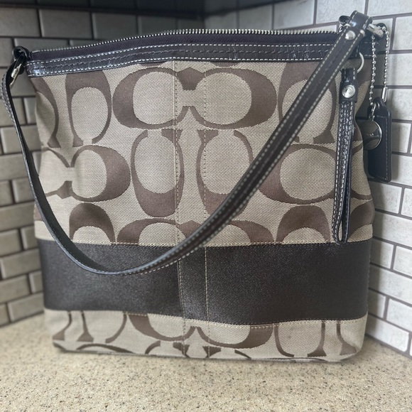 💜 Coach Canvas Stripe Shoulder Bag - Picture 1 of 7